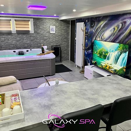 Galaxy Spa - Suite Mercure Jacuzzi Privatif Champigneulles Εξωτερικό φωτογραφία