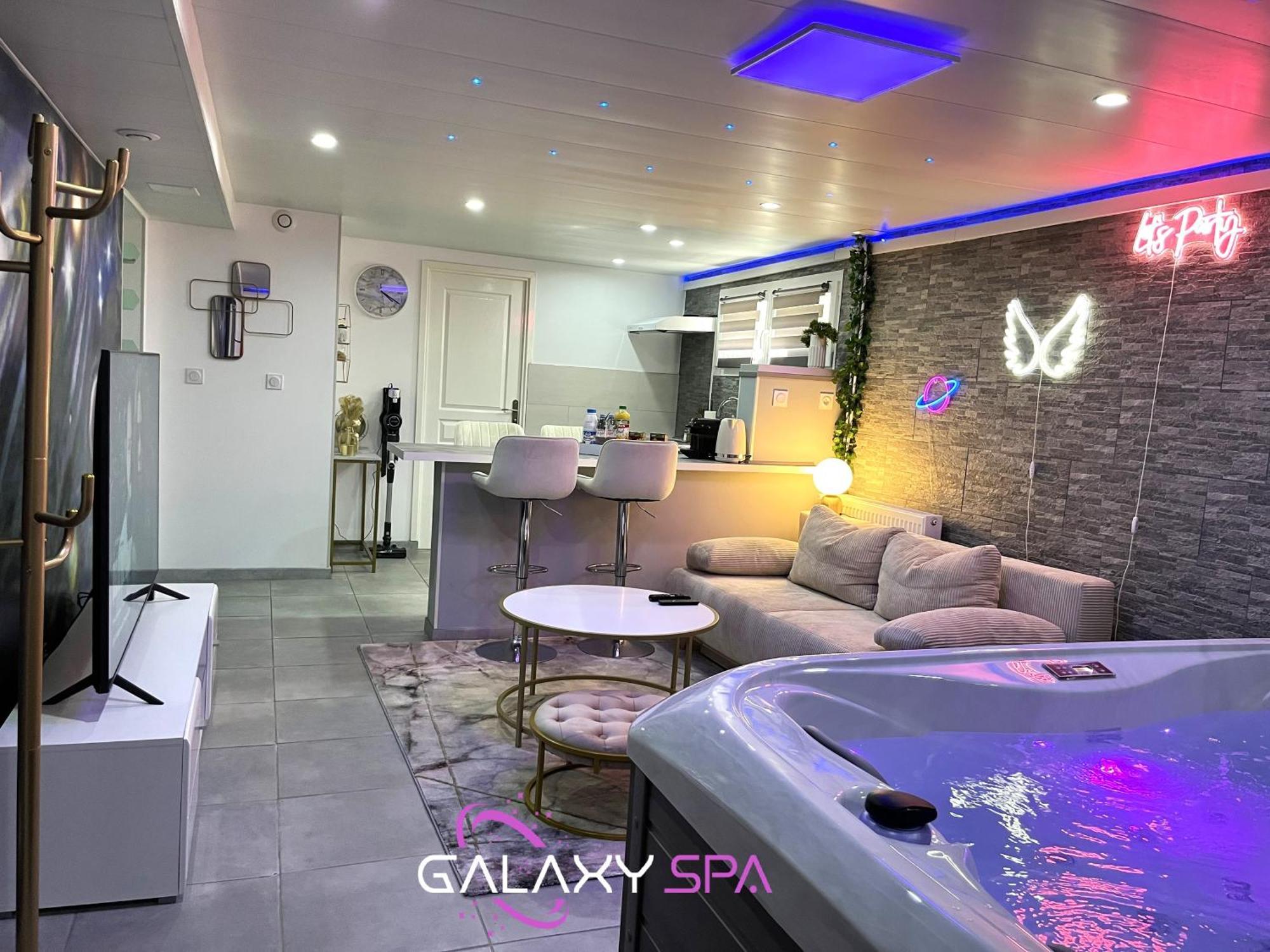 Galaxy Spa - Suite Mercure Jacuzzi Privatif Champigneulles Εξωτερικό φωτογραφία